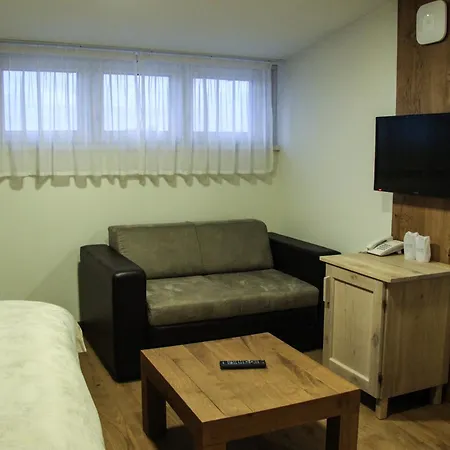 Panuka 3*