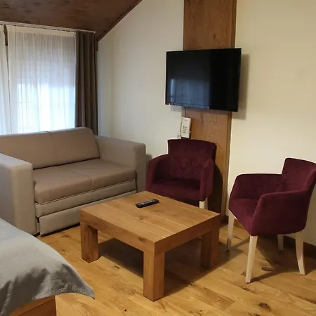Panuka 3* Pancevo