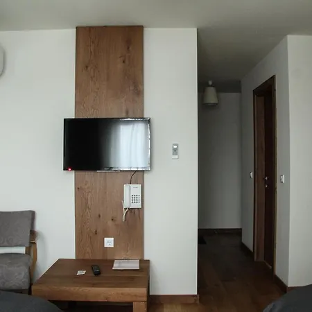 Panuka Bed & Breakfast 3*