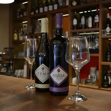 Bed & Breakfast Panuka 3*